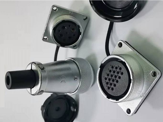 20 Pin Tam sim no Hu rau Pin Connector