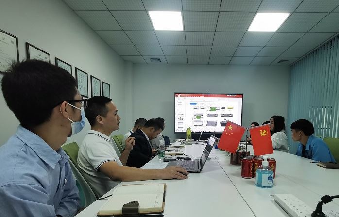 Pogo Pin Ua tiav Lub Rooj Sib Tham Sib Tham