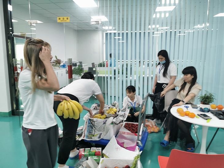 Cov txiaj ntsig niaj hnub ntawm Peb Lub Tuam Txhab