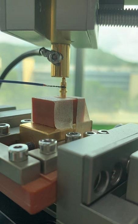 High Tam sim no Pogo Pin Tests